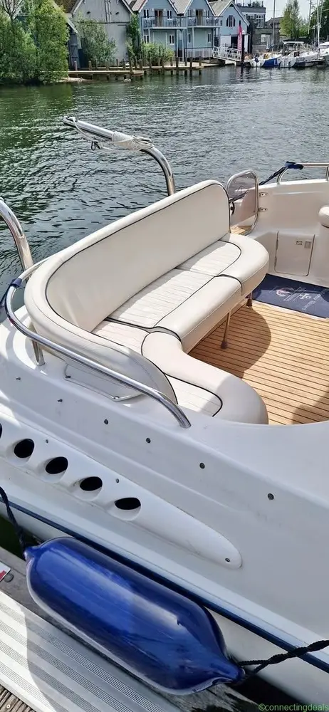 2001 Sealine f33 - Image 1