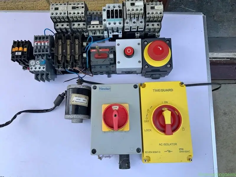 Lots of electrical stuff all good quality - Image 1