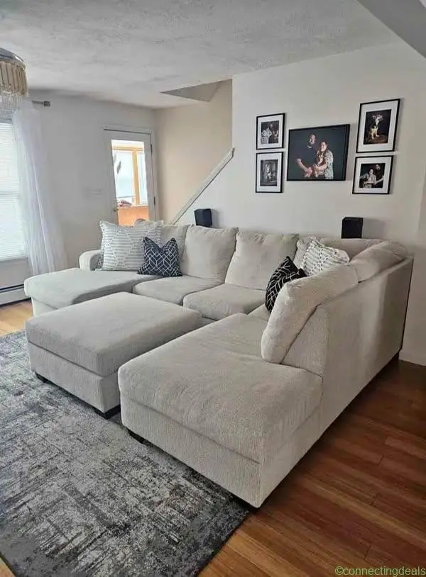 Free sectional couch - Image 1