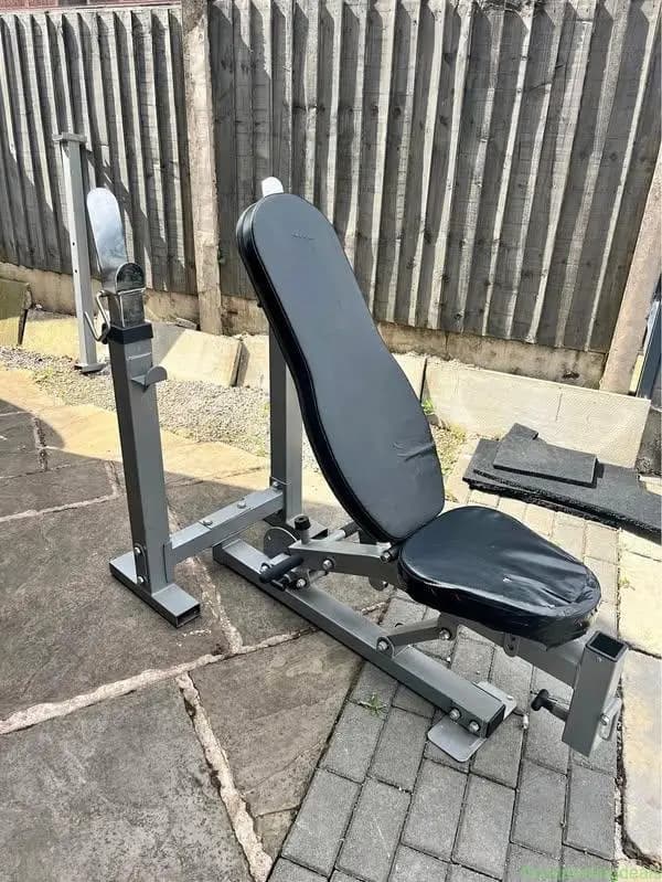 Gym bench - Image 1