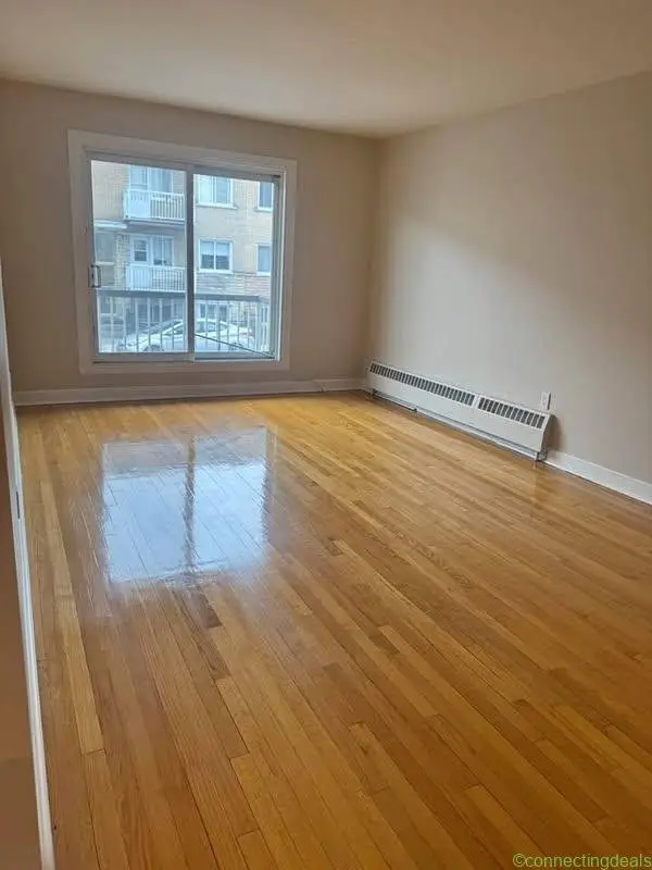 2 Beds 1 Bath - Apartment - Image 1