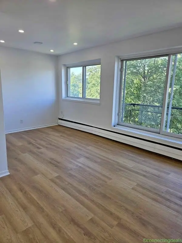 2 Beds 1 Bath - Apartment