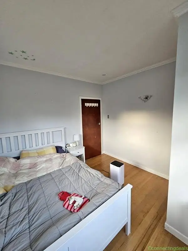 2 Beds 1 Bath Room only - Image 1