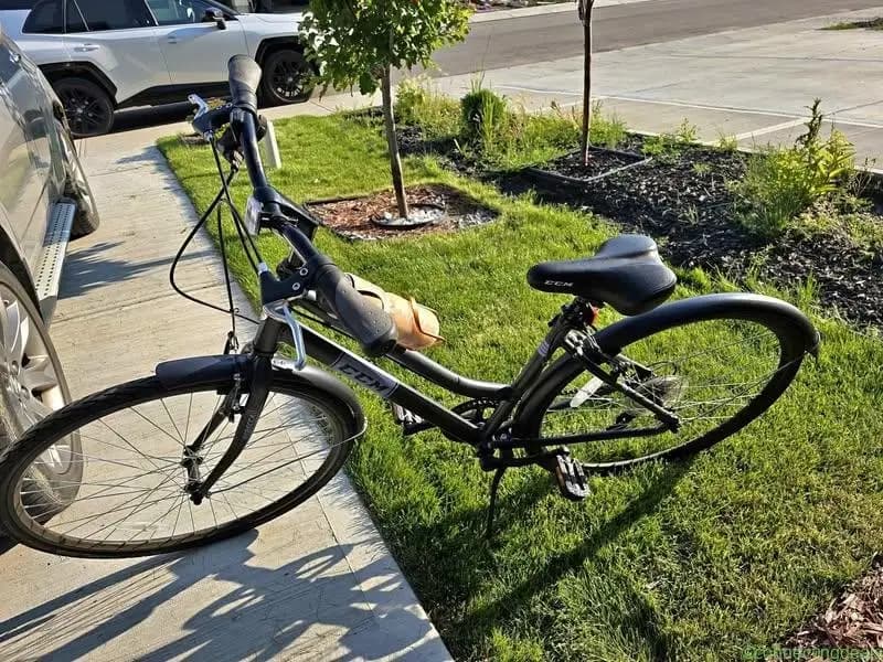 Almost new ladies Bike - Image 1