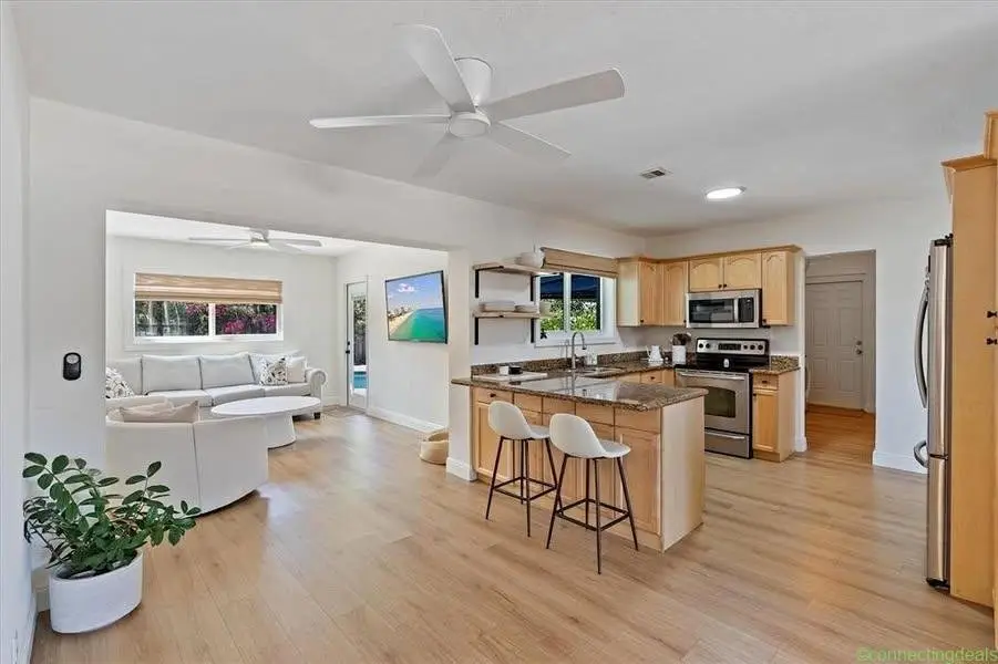 3 Beds 2 Baths House