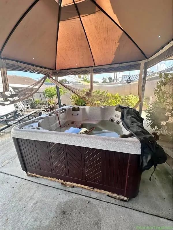 Jacuzzi