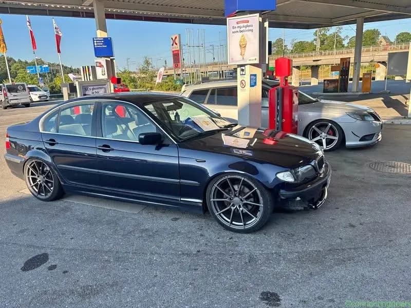 2005 BMW E46 320i - Image 1