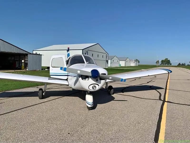 Piper Cherokee 160 - Image 1