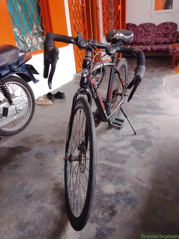 Road bike - Image 1