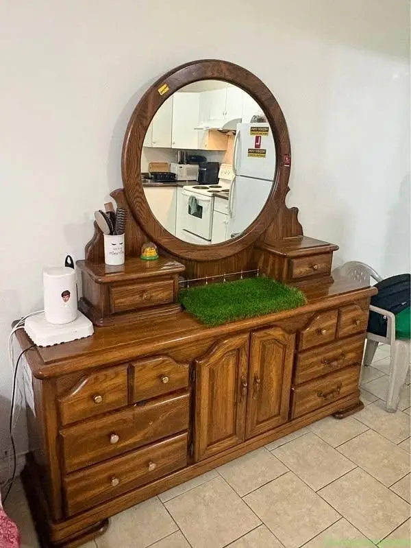 Dresser and mirror