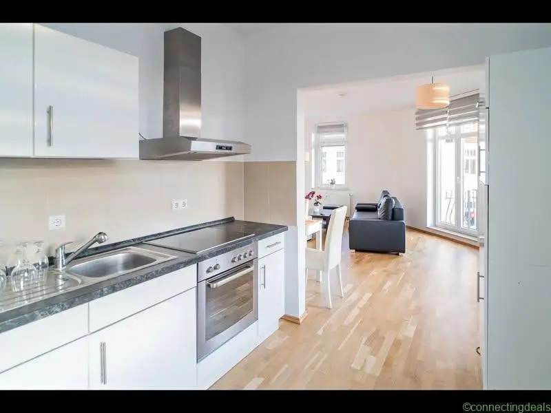 2 Beds 1 Bath Apartment - Image 1
