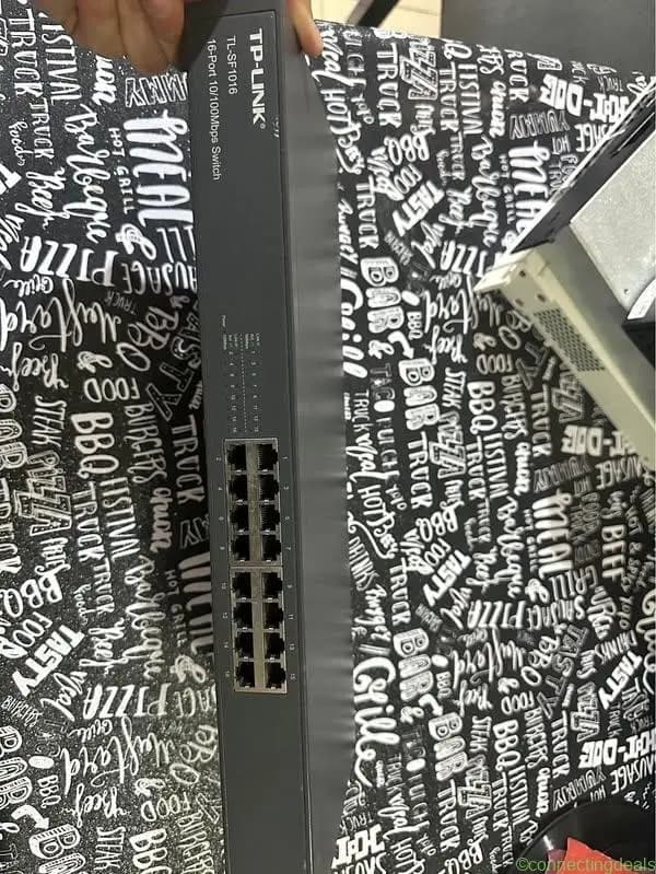 TP-LINK SWICHT