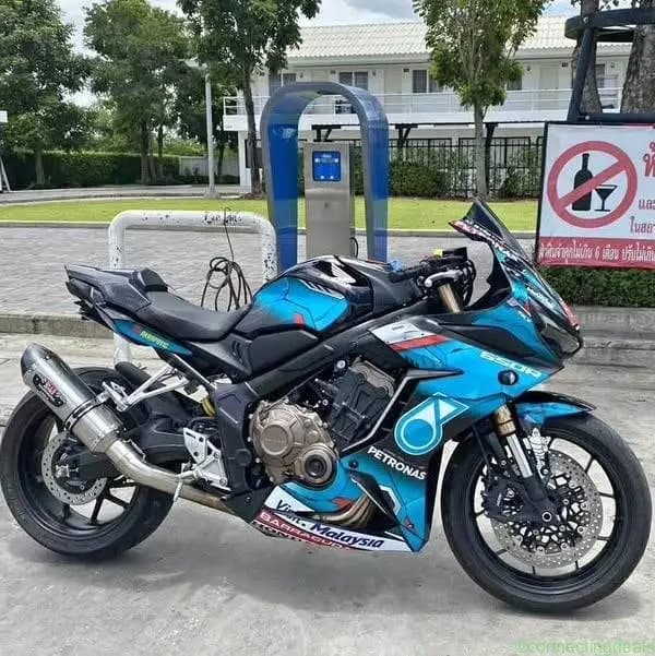 2021 Honda CBR - Image 1