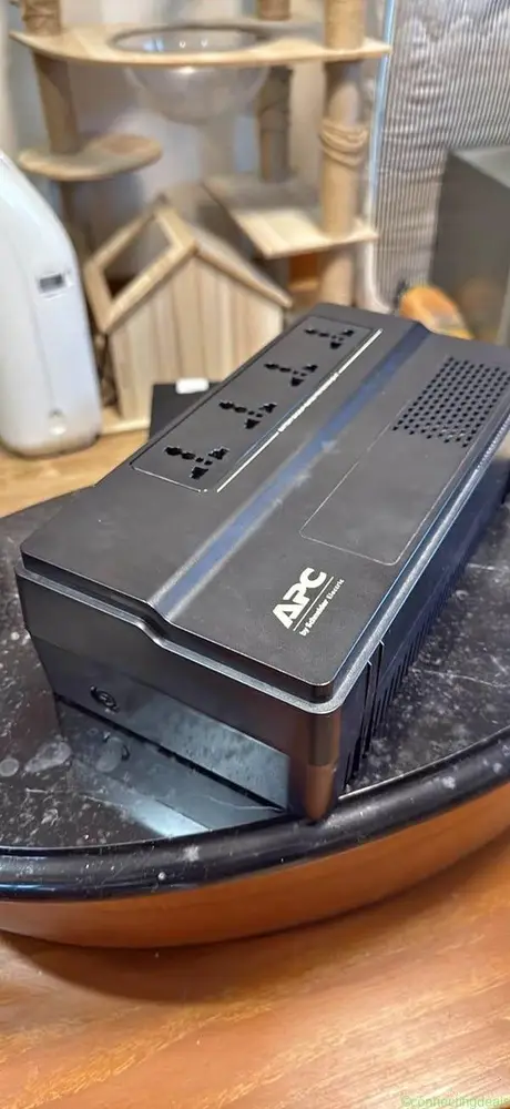 APC by Schneider Electric UPS