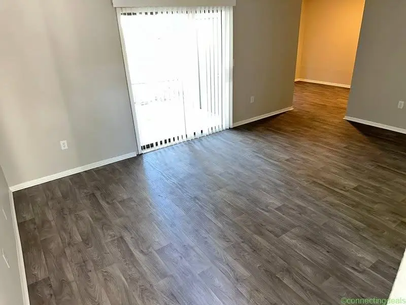 2 Beds 1 Bath Apartment - Image 1