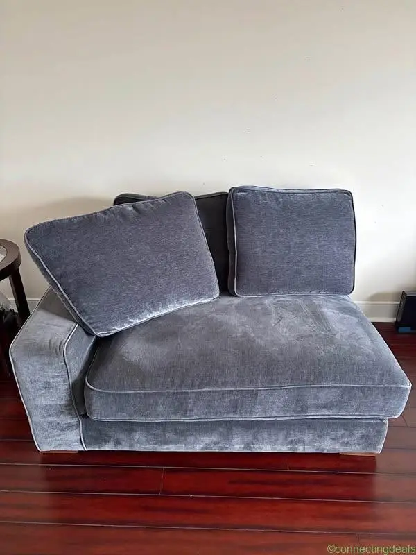 Couch - Image 1