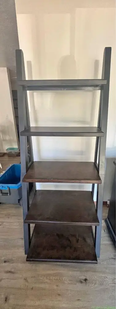 Shelf