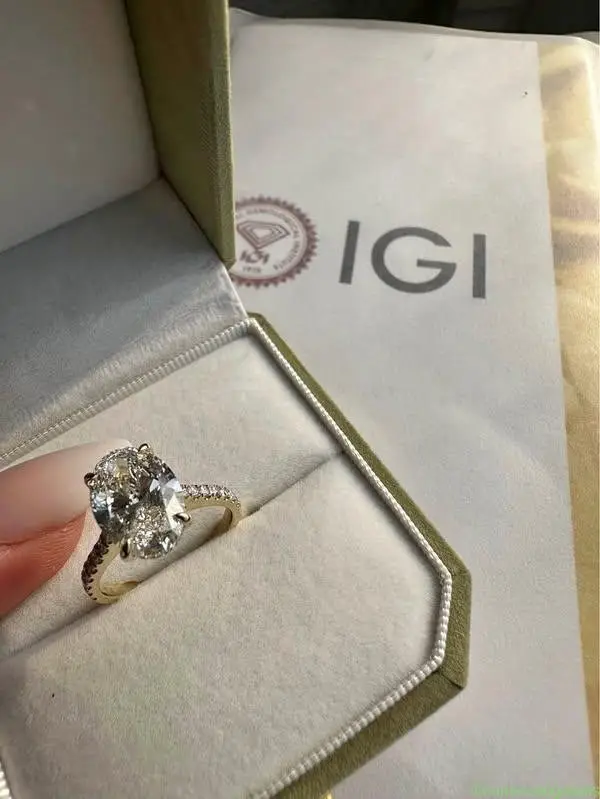 Diamante 3.02 Karat