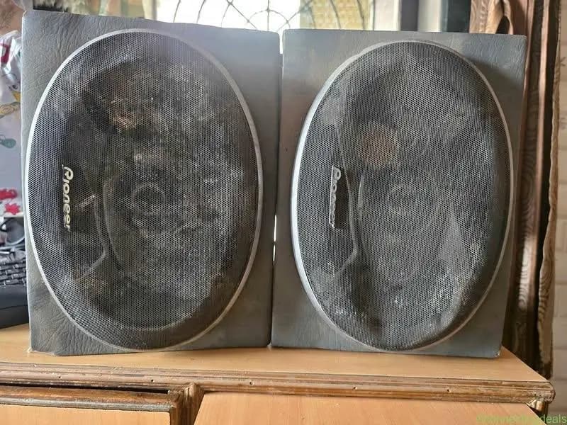 Pioneer car speaker - Image 1