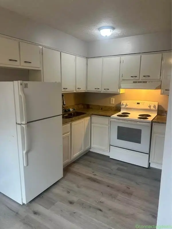 2 Beds 1 Bath - Apartment - Image 1