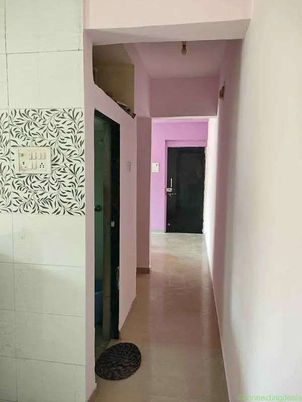 Studio 2 bathrooms – Flat - Image 1