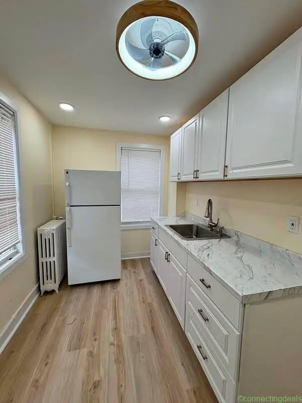 2 Beds 1 Bath - House