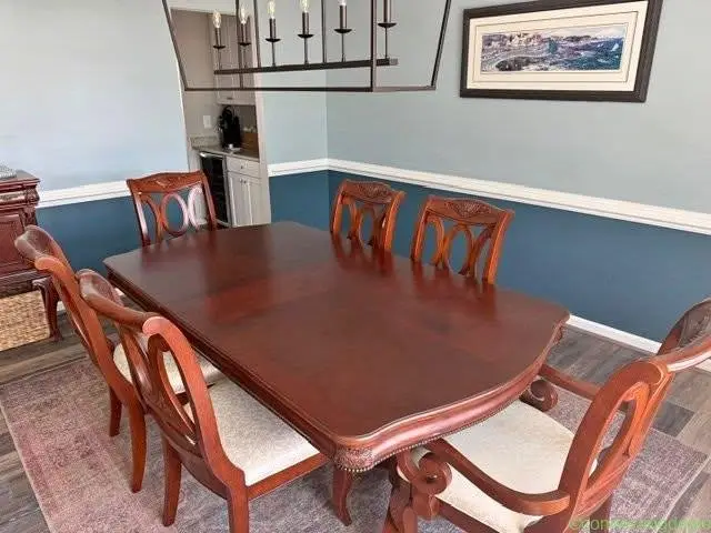 Dining Room Set - Cherry - Like New