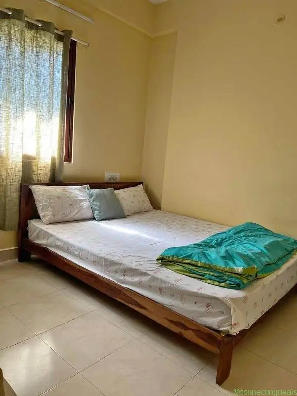 Queen Size Cot for sale - Image 1