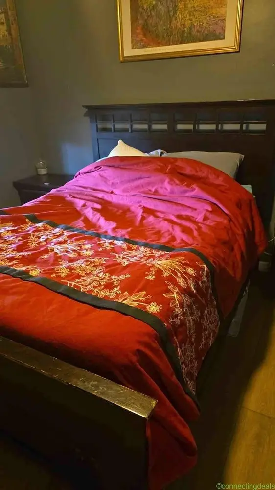 Queen Bed