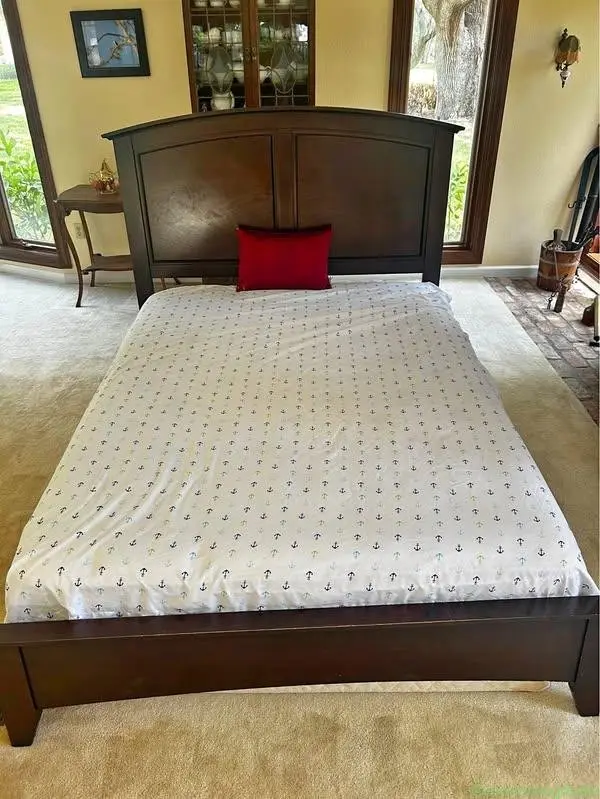 Queen wood espresso bed frame