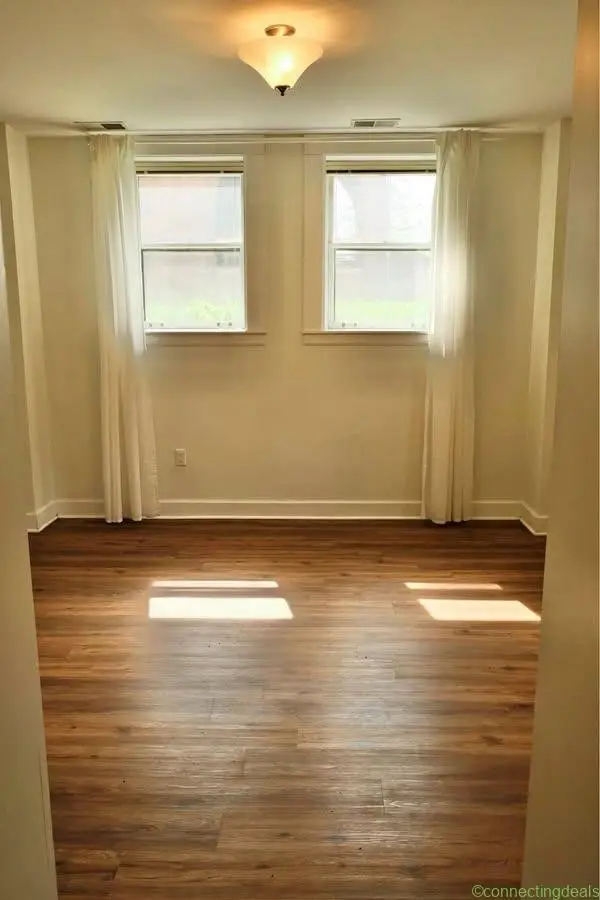 2 Beds 2 Baths - Apartment
