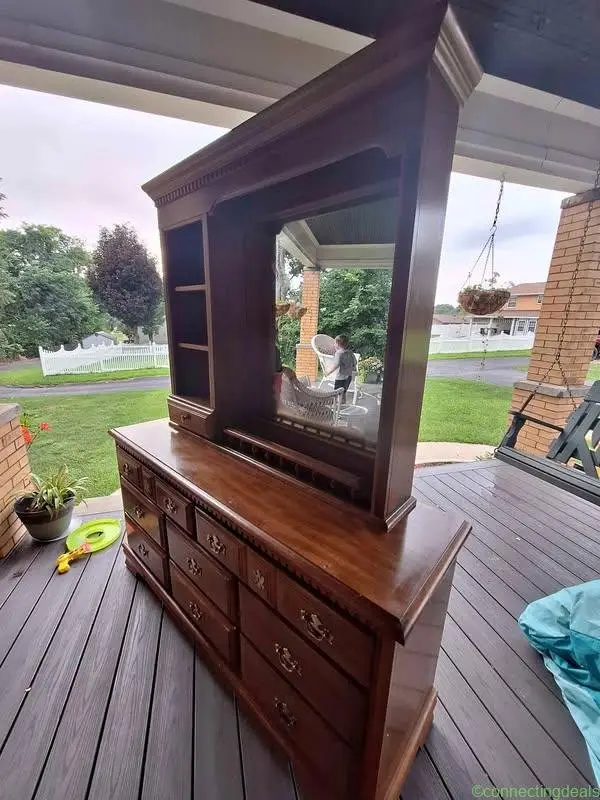 dresser and mirror top