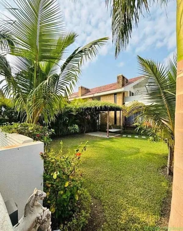 2 Beds 2 Baths - Townhouse