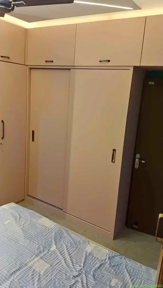 Wooden wardro