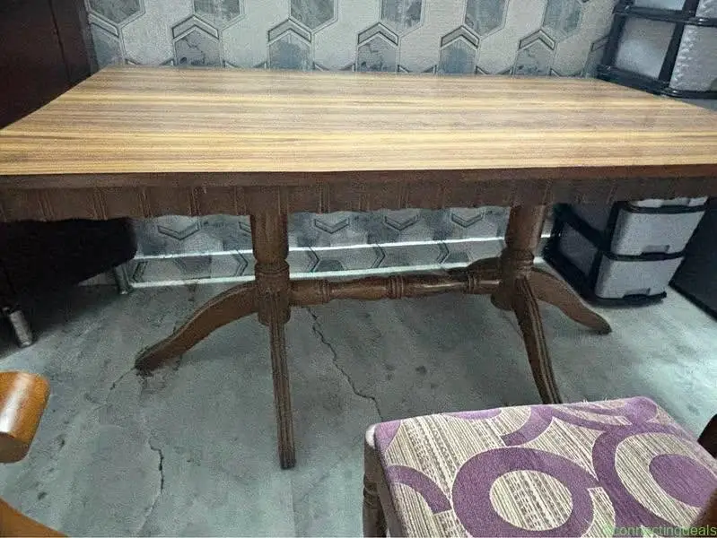 Dining table for sale good condition pure Sagwan