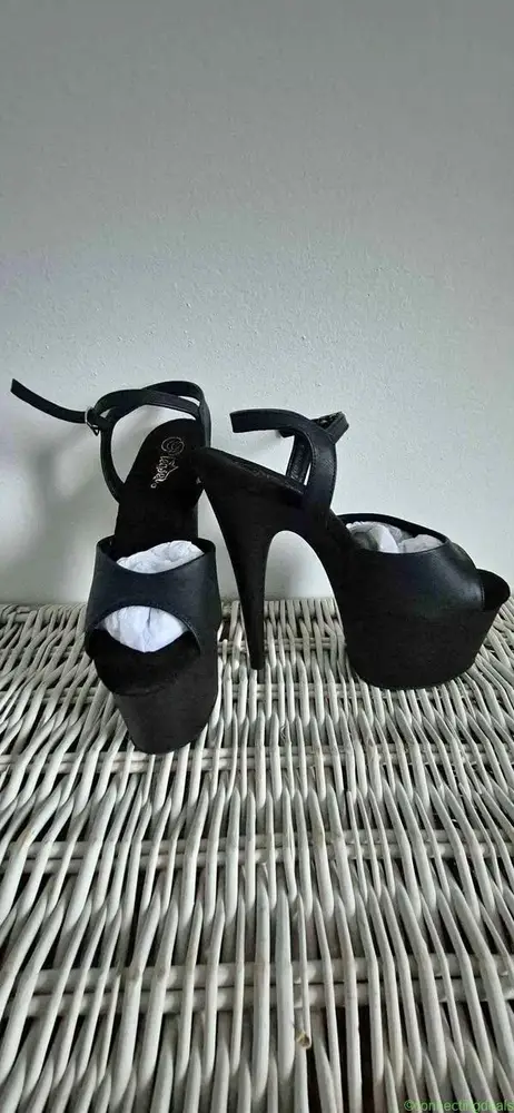 Talons Pleaser Adore 709 - Image 1