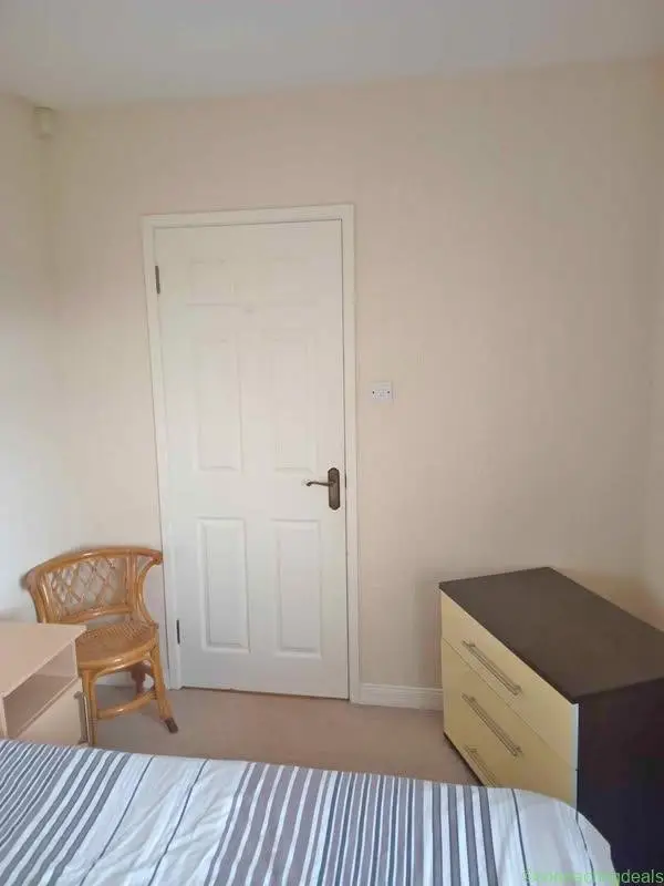 1 bed 1 bathroom – Flat