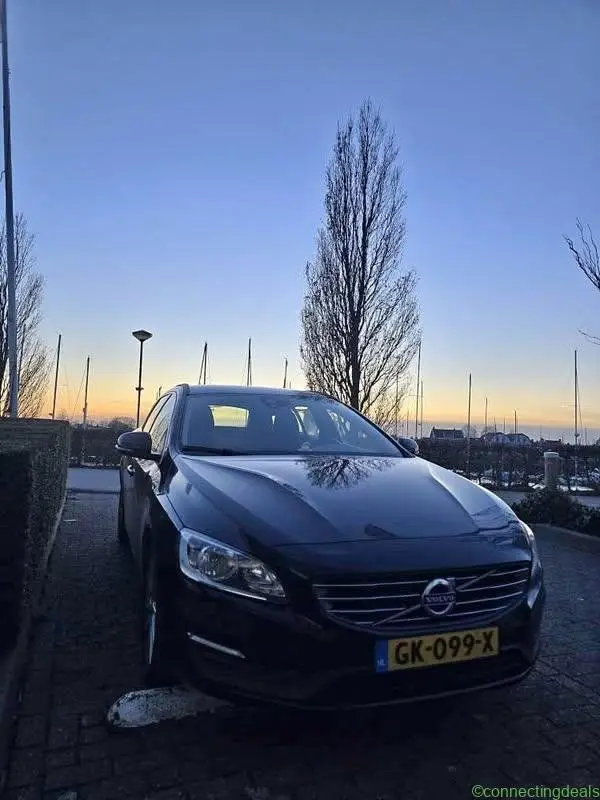 Volvo V60 D4 - Image 1