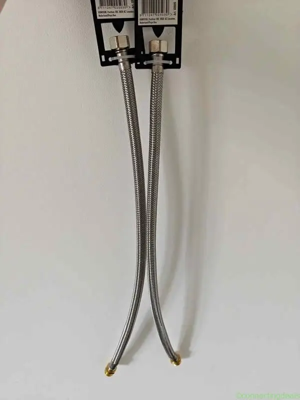2 x Flexible plumbing hose 50cm