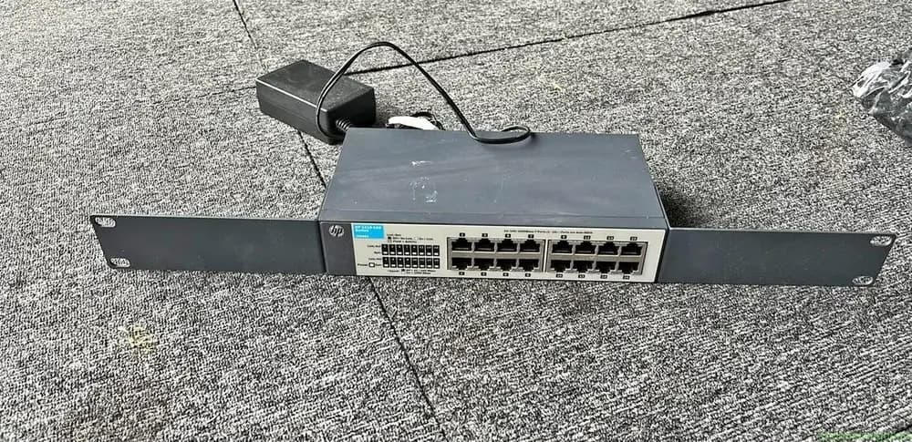 HP 1410 16G Switch