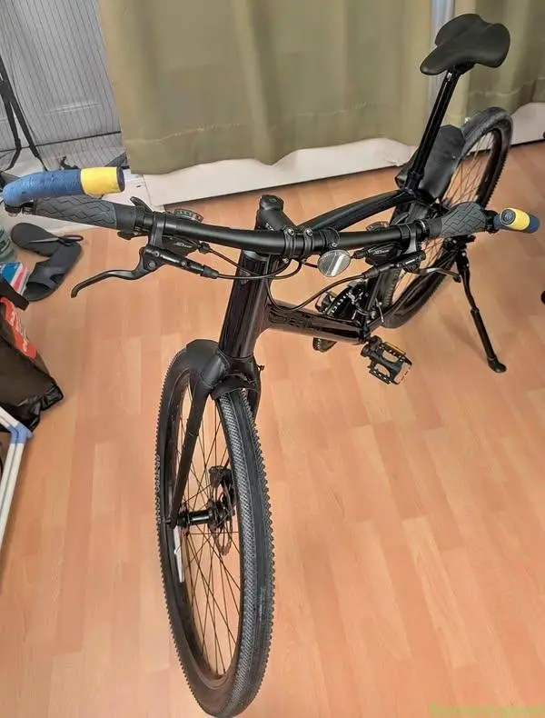 Trek Dual Sport 2 Hybrid Bike Gen 5th - LARGE - Image 1