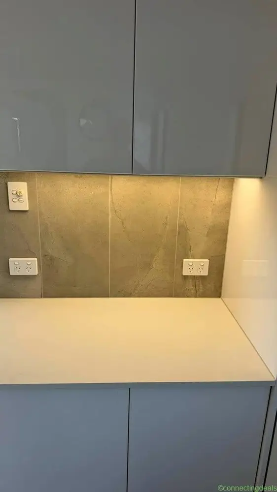 Local electrician - Image 1