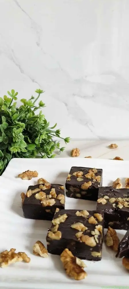 Homemade Chocolate Walnut Fudge | Premium - Image 1