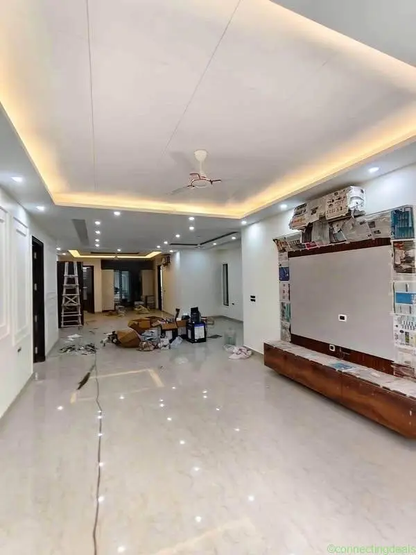 4 Beds 4 Baths - Apartment - Image 1