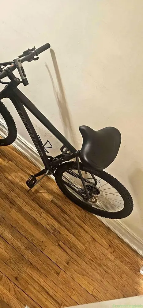 Bycicle Rock Hopper V3 Specialized Bike - Image 1