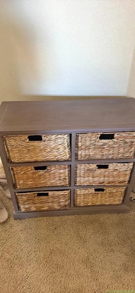 Dresser - Image 1