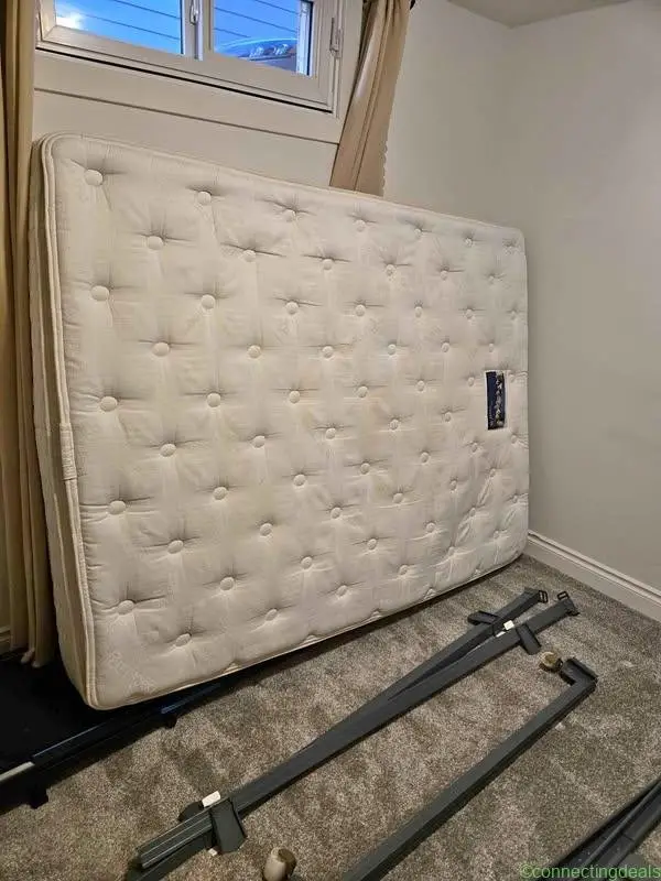 Queen Mattress with box spring