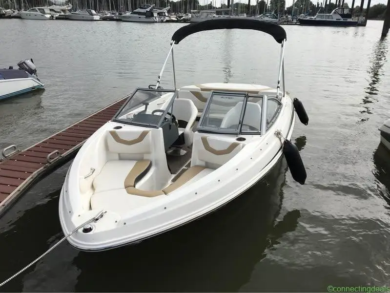 2012 Larson 850 LX