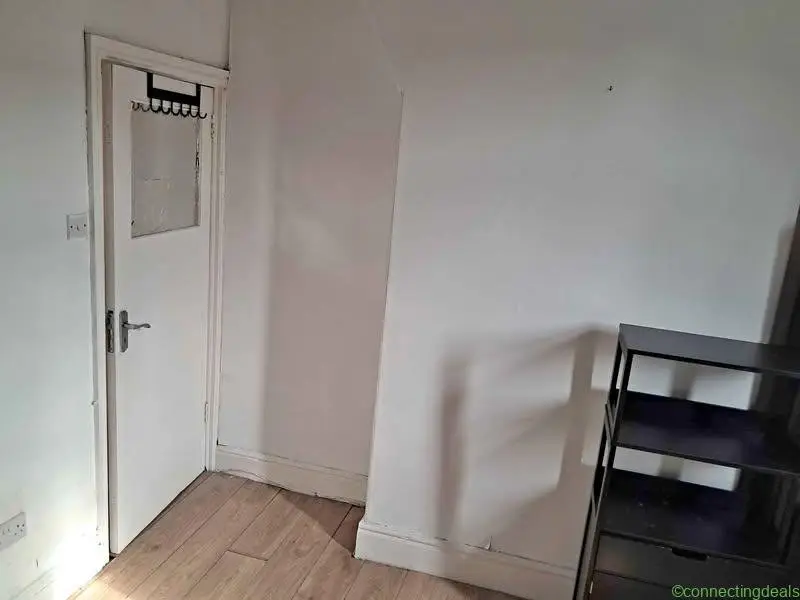 Private room for rent