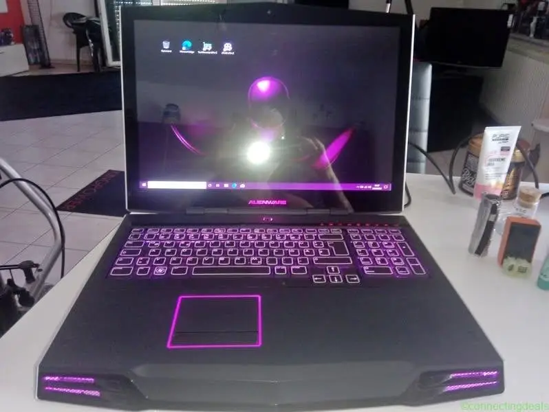 Dell Alienware M17 X-R2... I7...16 GB Ram....500
